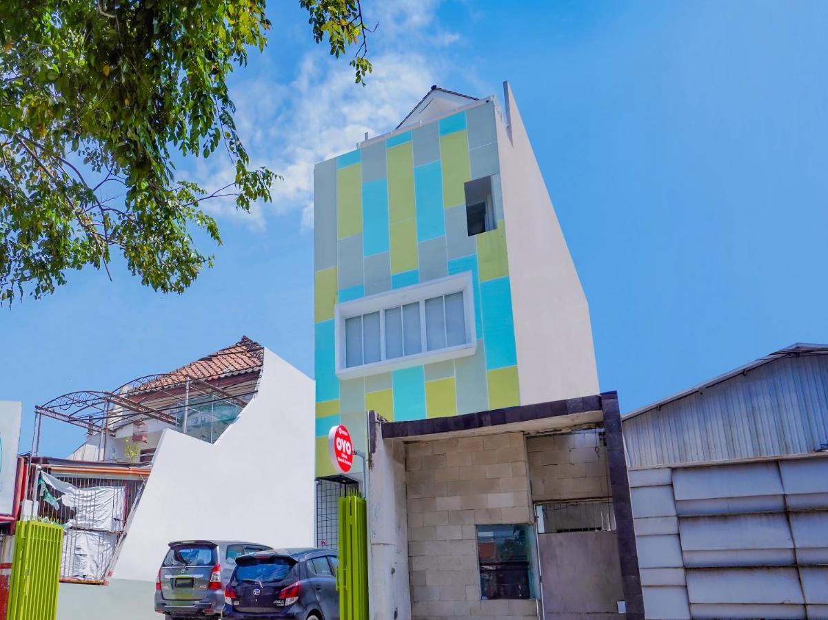 Super Oyo Capital O 90336 Olive Guest House Сурабая Экстерьер фото