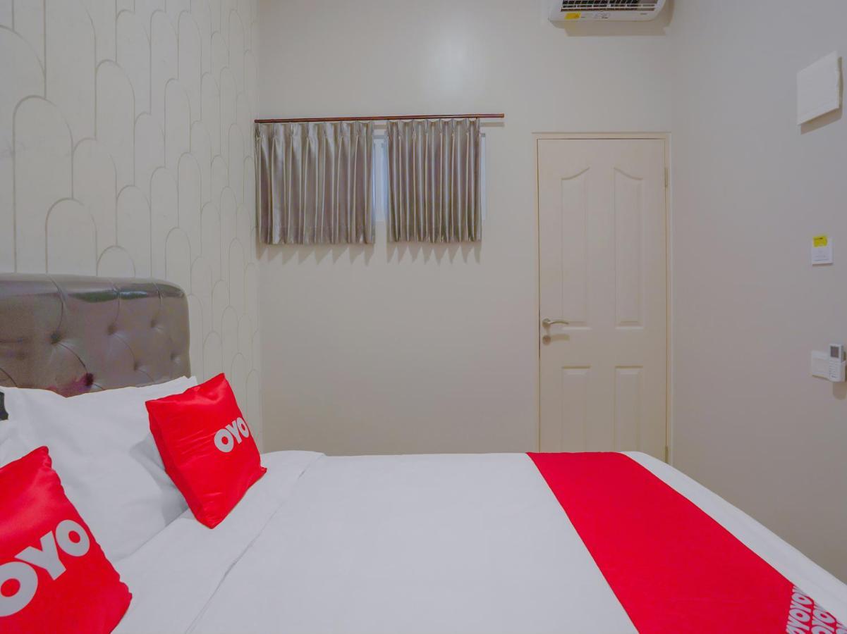 Super Oyo Capital O 90336 Olive Guest House Сурабая Экстерьер фото